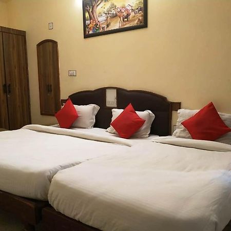 Hotel Vinayakam Udajpur Exteriér fotografie