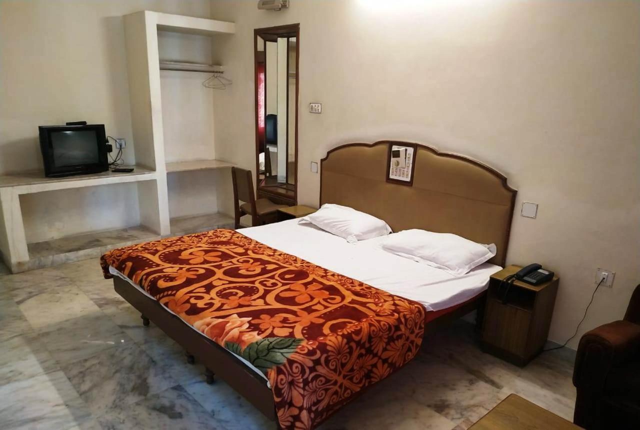 Hotel Vinayakam Udajpur Exteriér fotografie