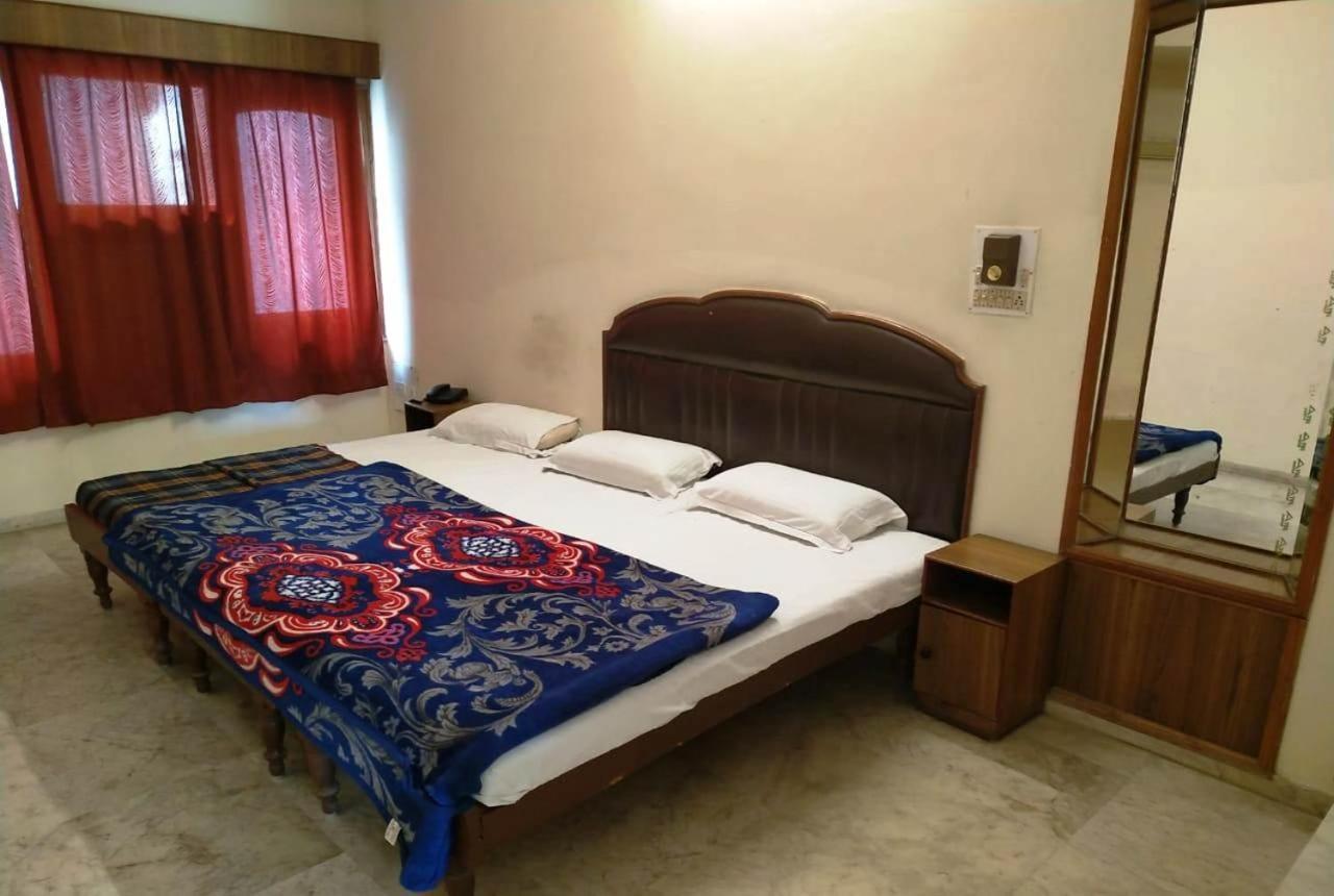 Hotel Vinayakam Udajpur Exteriér fotografie