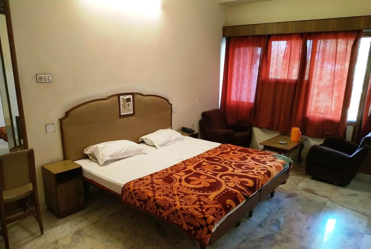 Hotel Vinayakam Udajpur Exteriér fotografie
