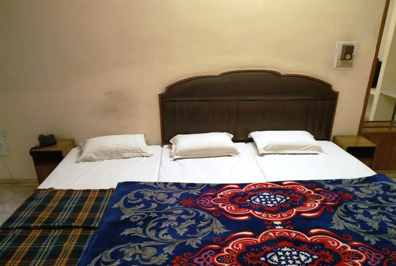 Hotel Vinayakam Udajpur Exteriér fotografie